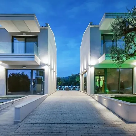 Anassa Blue Ξενοδοχείο 4*