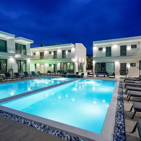 Anassa Blue